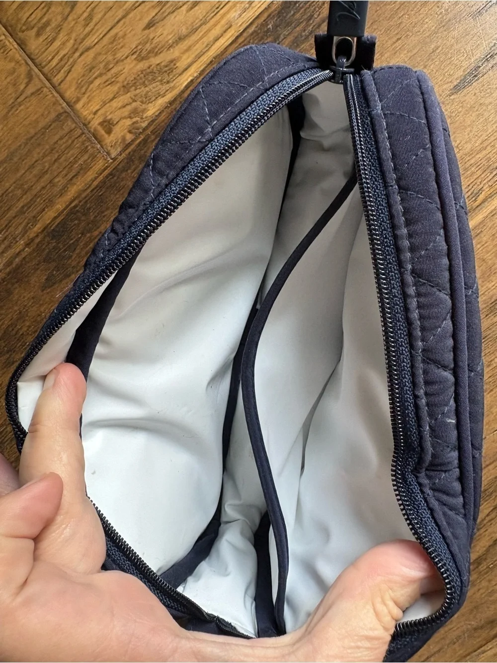 Vera Bradley Navy Quilted Zip Cosmetic Pouch Trip Kit